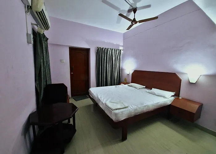 Hotel Blue Residency